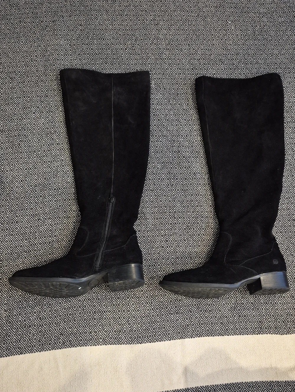 Born Suede Knee High Black Boots Size 11